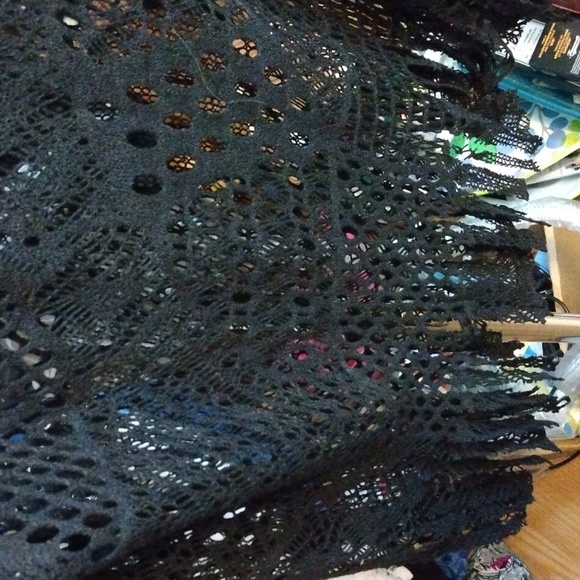 Papillon women's black embroidery top sz Medium - Picture 4 of 17